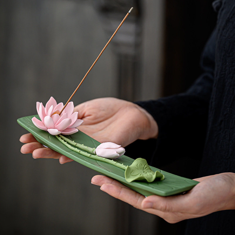 CZ ceramic handmade lotus thre - Interior Design Zen recension och pris